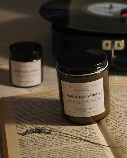 Vela de Biblioteca Antigua