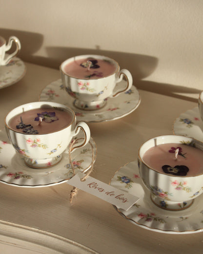 Pack Magnolia: vela en taza + ambientador de armario